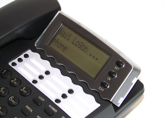 'VoIP телефон QTECH QVI-P2: ЖК-дисплей